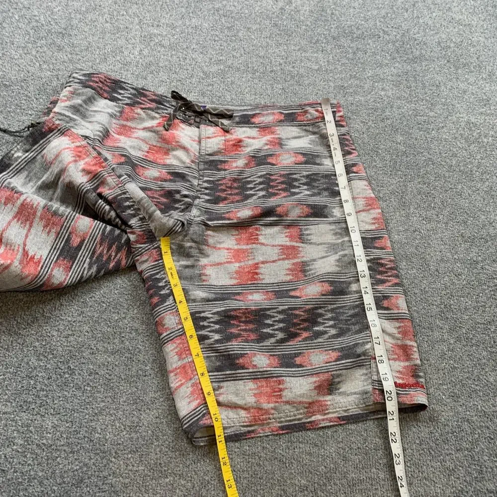 Patagonia Board Shorts Mens 38 Gray Wavefarer Aztec Abstract Motif Surf Swim